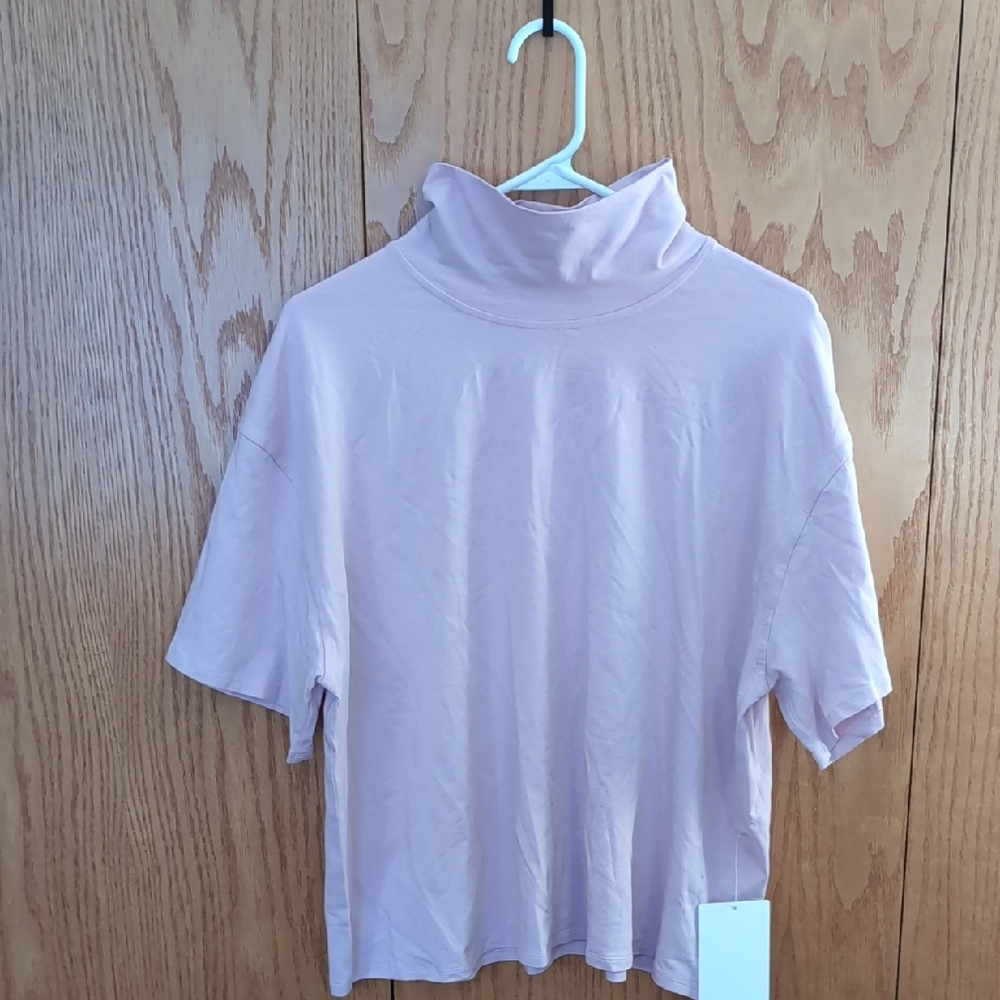 lululemon athletica Soft Pink Short Sleeve Tee